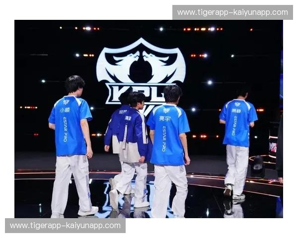 年终总决赛转会：英雄归位与新生势力的巅峰碰撞